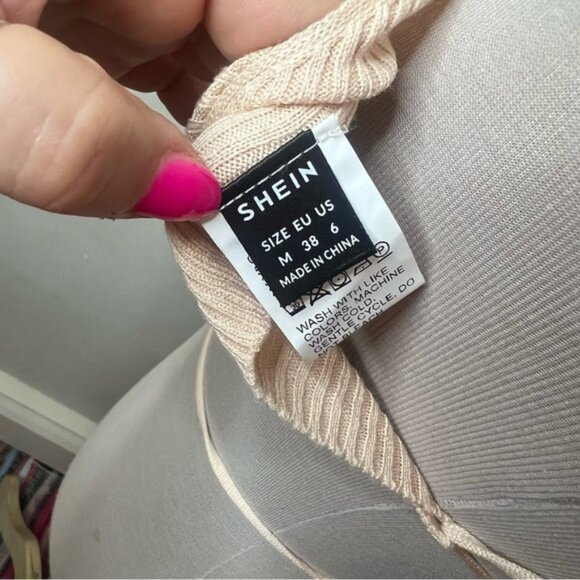 3/$10 🛍️ Shein | Halter Top - Picture 3 of 3